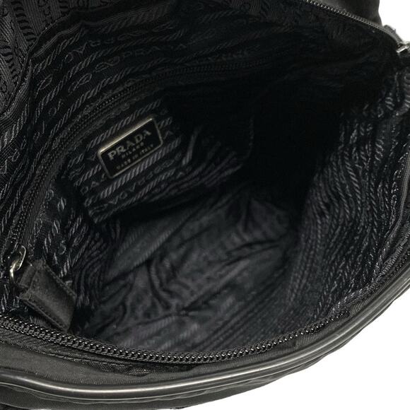 PRADA Shoulder Bag - Picture 6 of 10